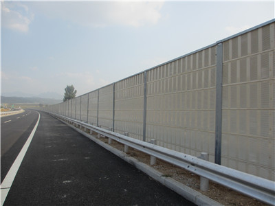 <a href=http://m.fengyiwang.cn/news_article?news_id=123>隔聲屏障</a>