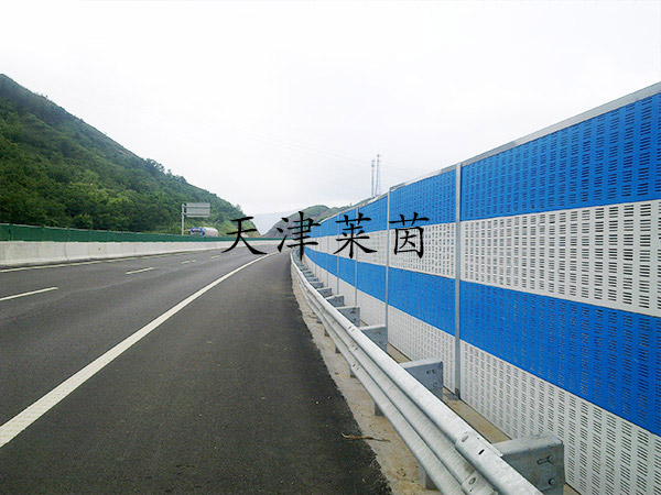 <a href=http://m.fengyiwang.cn/news_article?news_id=125>公路聲屏障</a>