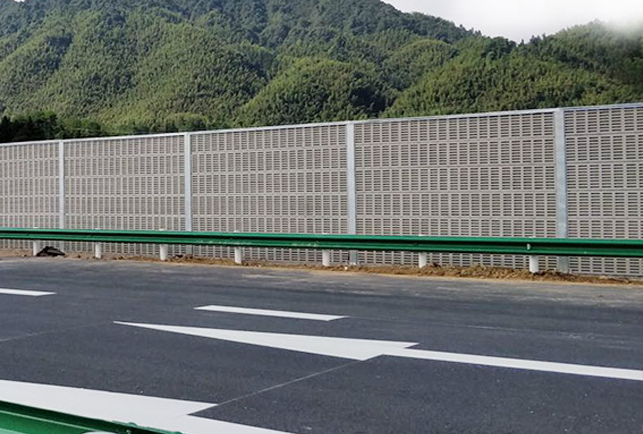 <a href=http://m.fengyiwang.cn/news_article.html?news_id=128>聲屏障</a>