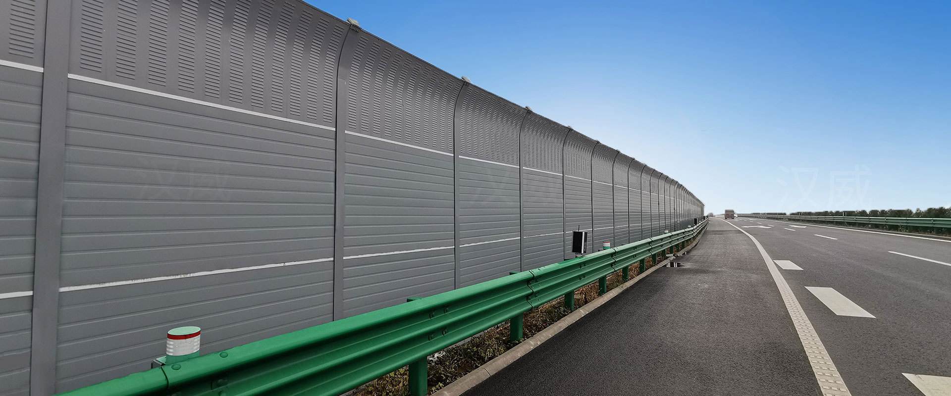 <a href=http://m.fengyiwang.cn/news_article?news_id=138>高速公路安裝聲屏障</a>