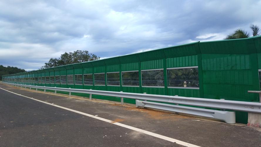 <a href=http://m.fengyiwang.cn/news_article?news_id=144>天津道路聲屏障</a>